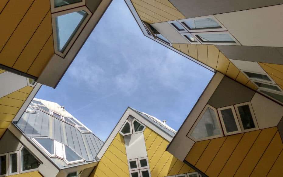 Que faire à Rotterdam ? visiter les maisons cubes