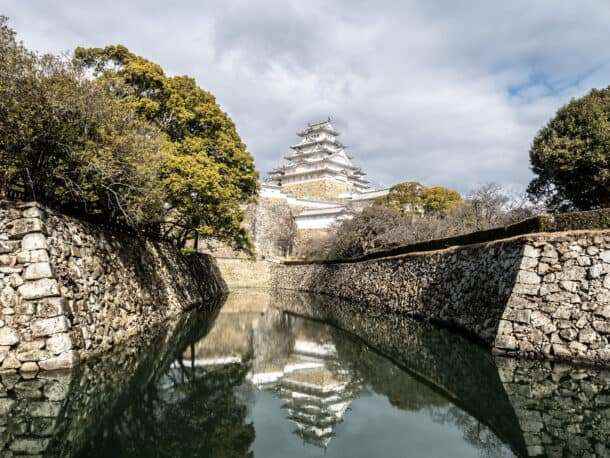 Hemji et son château lors d'un périple au Japon