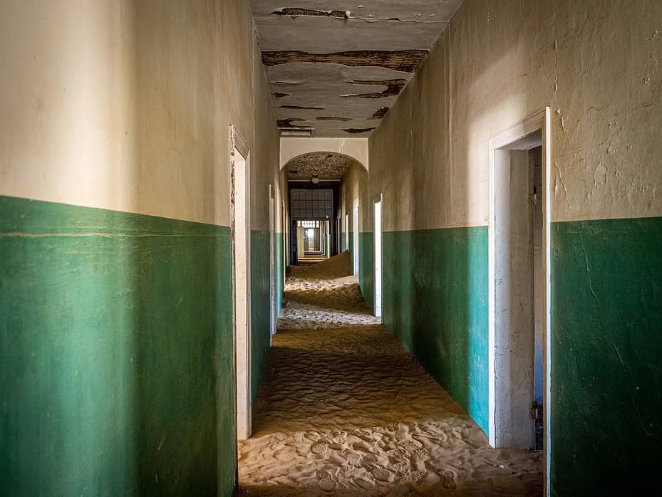 le sable dans des maisons de Kolmanskop