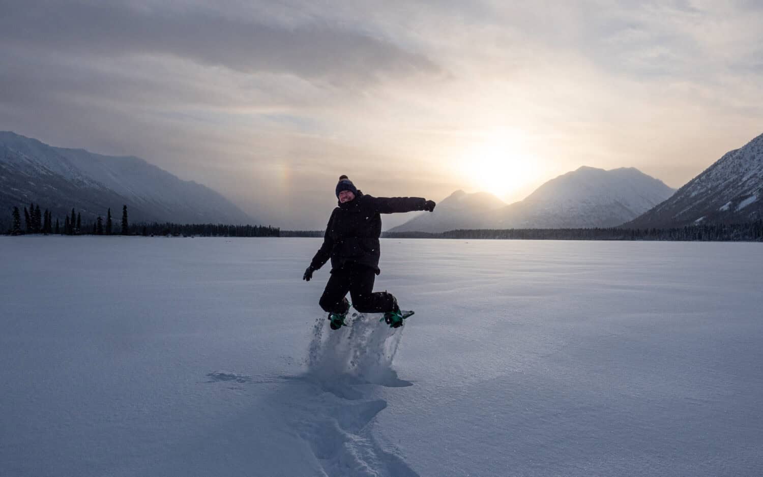 Michael au bord d'Annie Lake gelé, Yukon