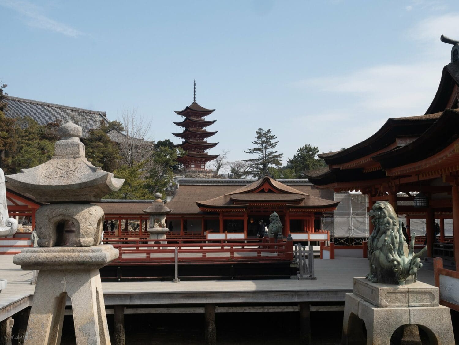 Le sanctuaire d'Itsukushima et la pagode à cinq étages