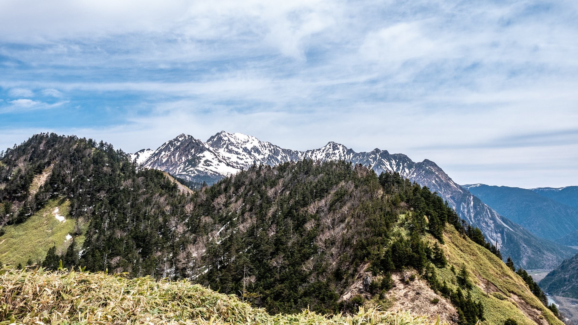 Crêtes des Alpes japonaises vues depuis les hauteurs de Kamikochi