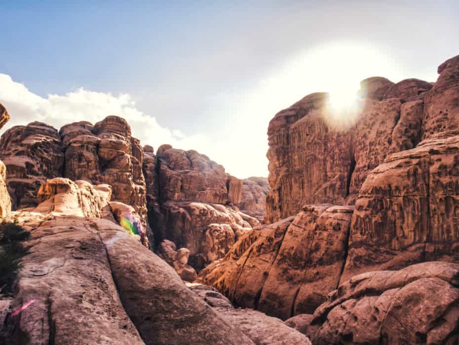 soleil wadi rum montagnes roches